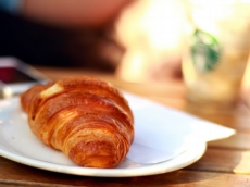 Our choice of breakfast bakery items include gorgeous warm croissants